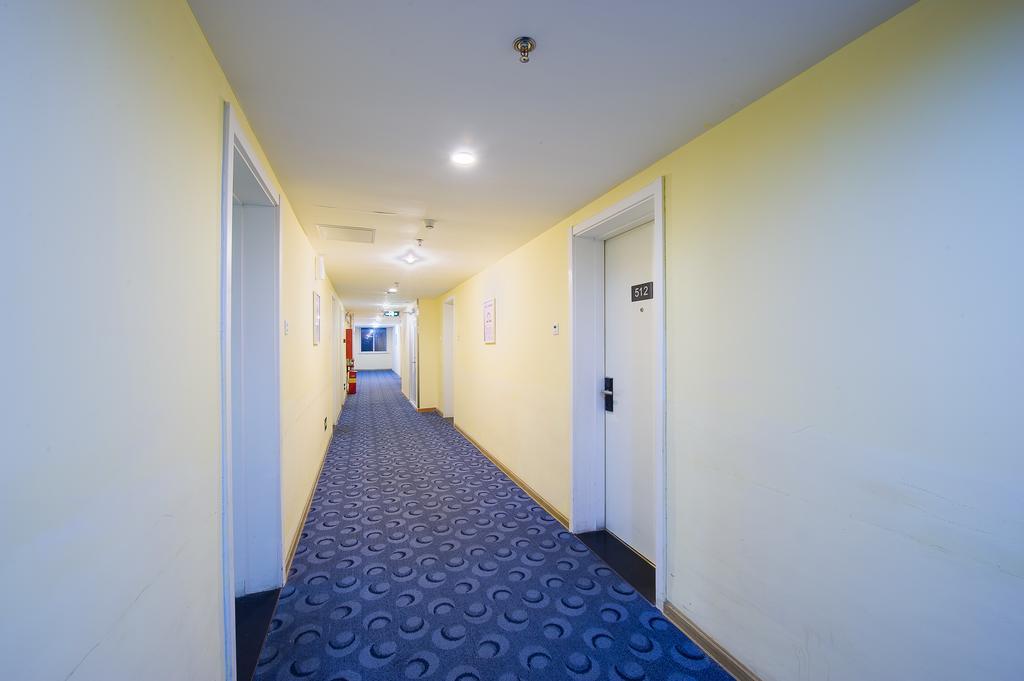 7Days Inn Guangzhou Wuyang New Town Exterior photo