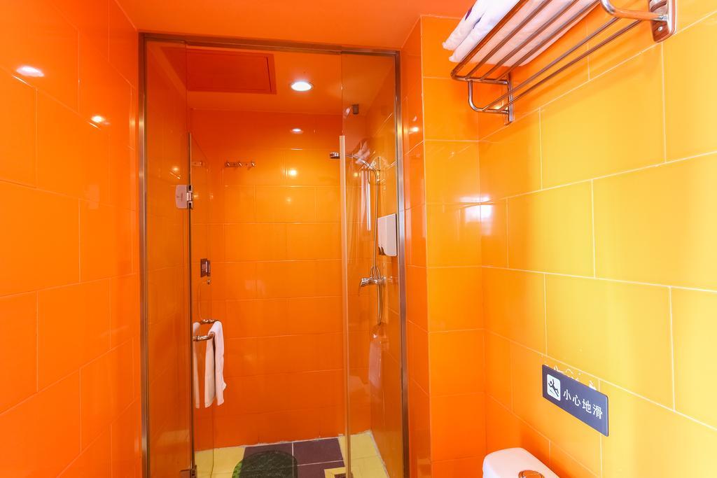 7Days Inn Guangzhou Wuyang New Town Exterior photo